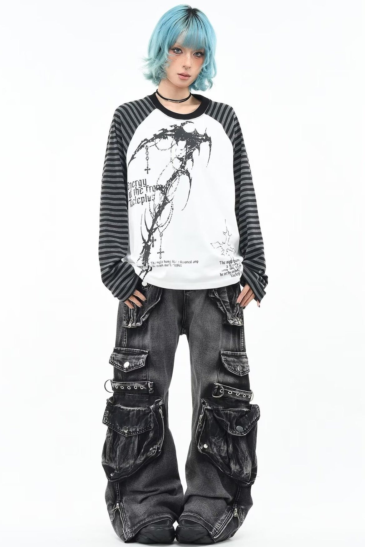 Graphic Striped Sleeve Long Sleeve Top