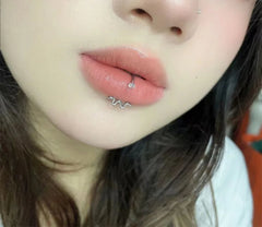 Horseshoe Zircon Snake Lip Stud