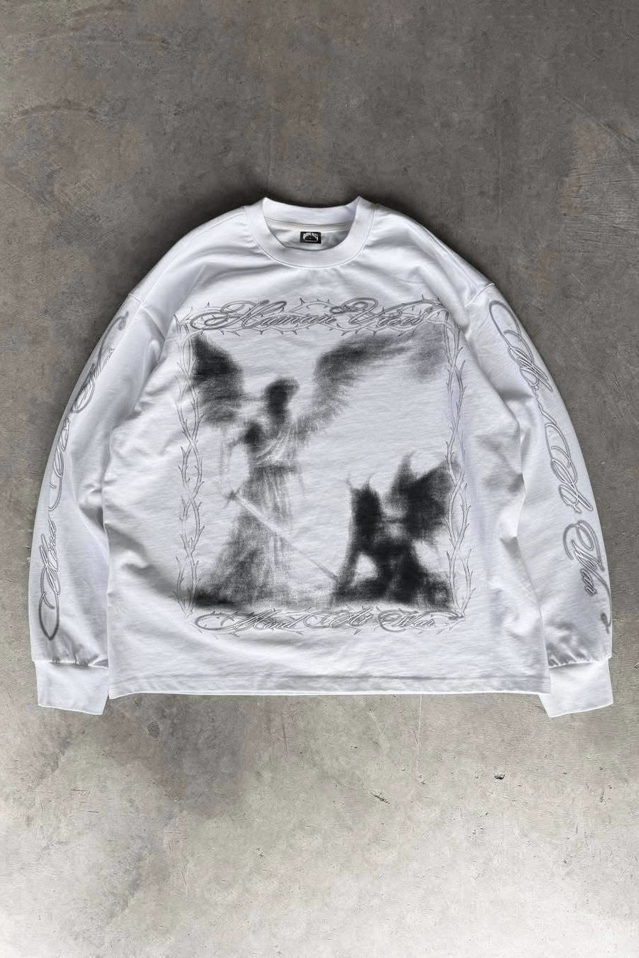 Edgy Hand-Painted Letter Print Gothic Long Sleeve T-shirt