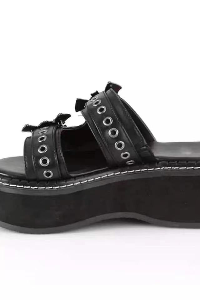 Chain Buckle Platform Slide Sandals