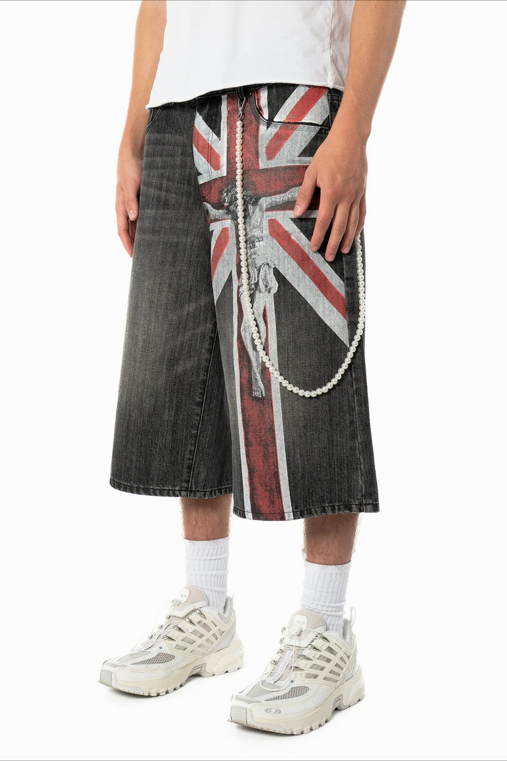 Street Cross Distressed Denim Shorts