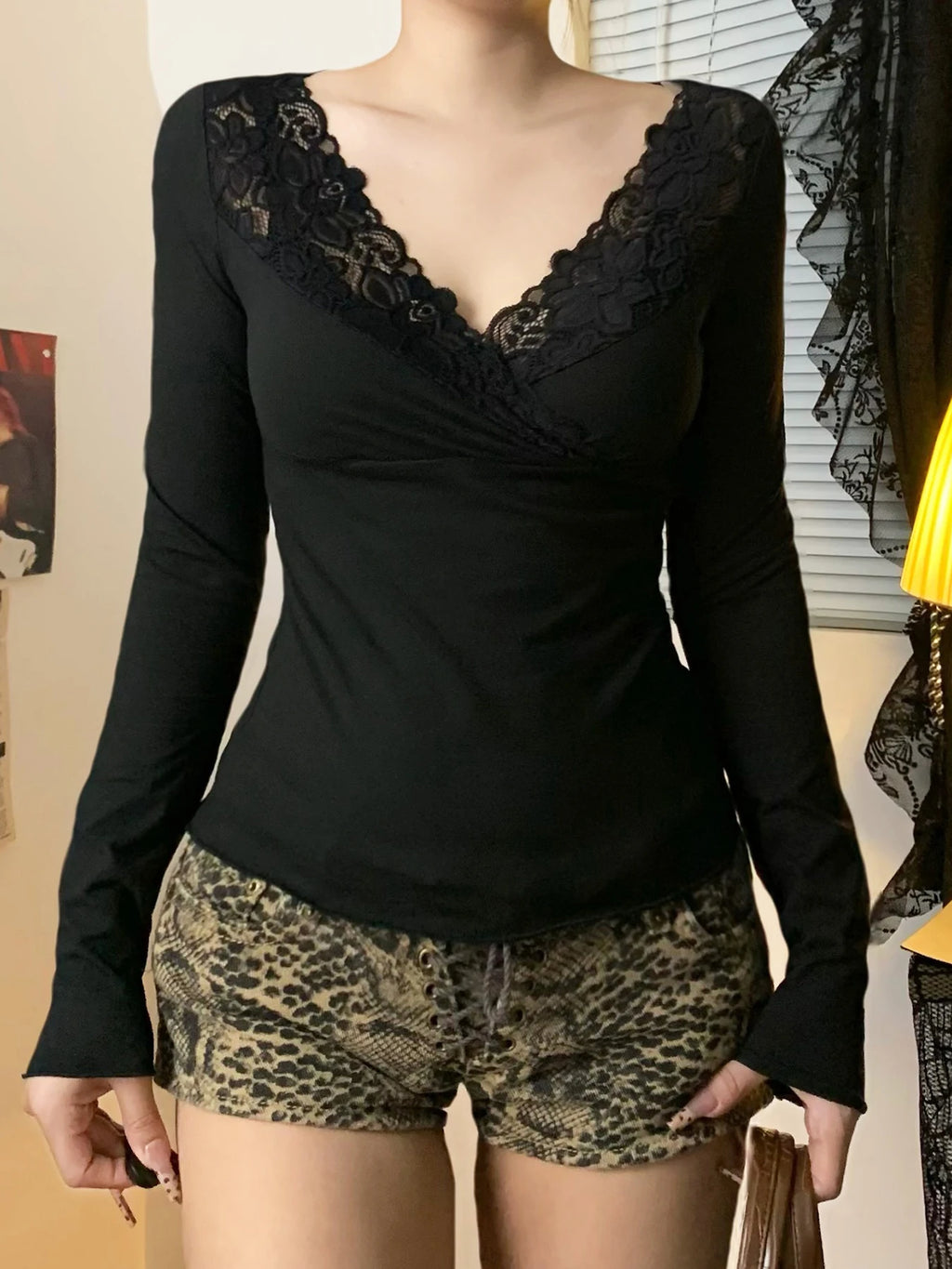 Grunge Lace V-neck Knit Top