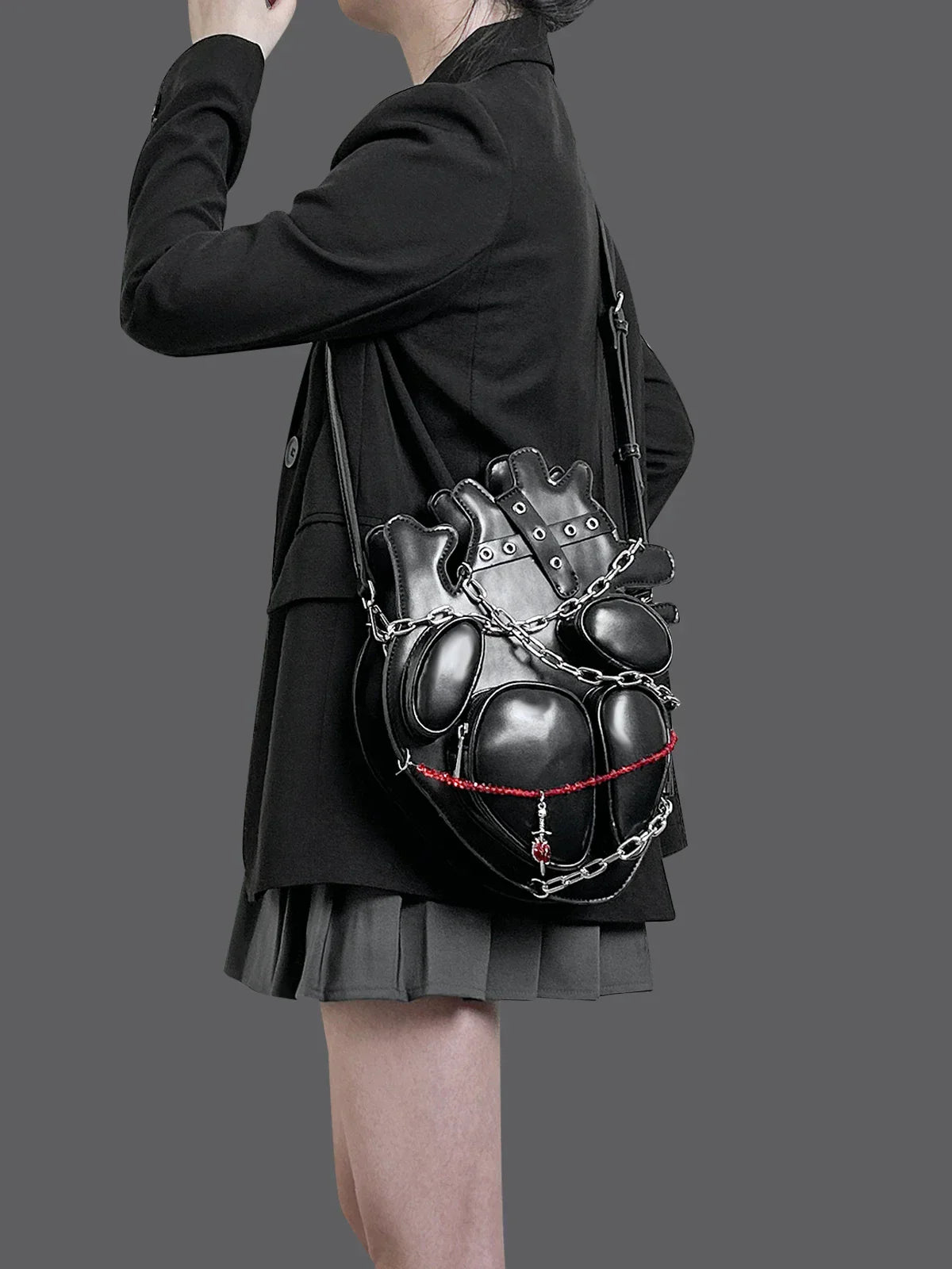 Original Dark Binding Chain Heart Punk Gothic Style Metal Sexy Shoulder Bag Halloween