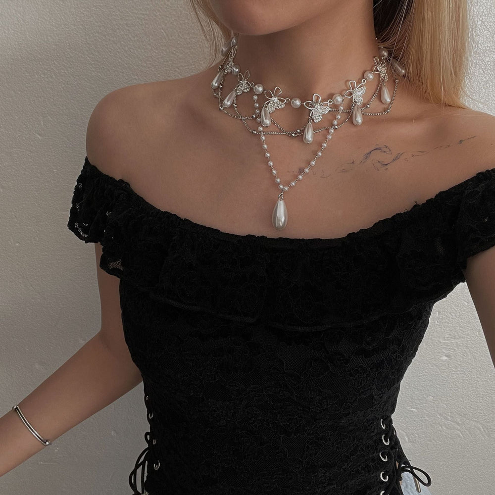 Sweet Cool Hollow Butterfly Zircon Water Drop Necklace Halloween