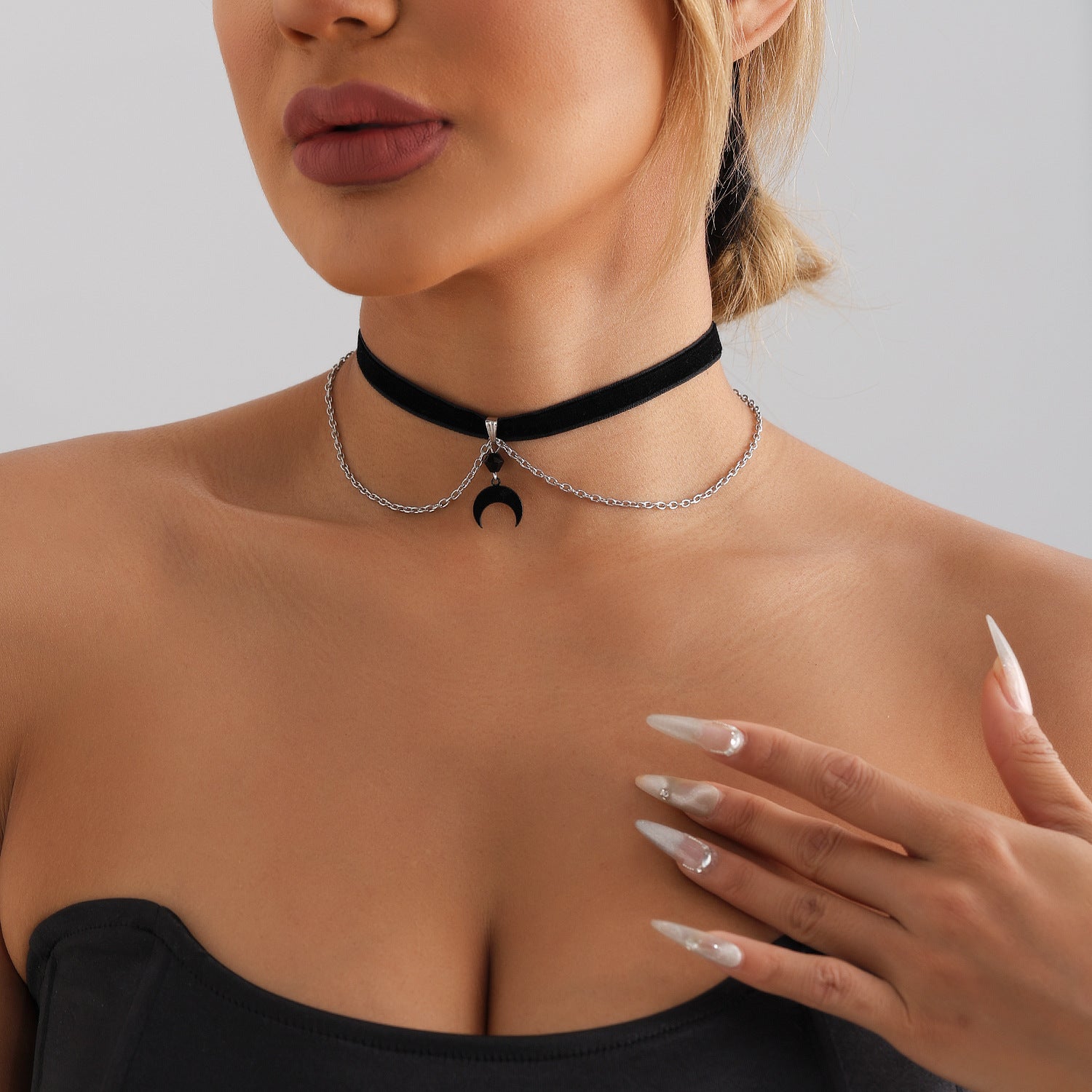 Gothic Black Velvet Crescent Pendant Necklace Halloween Main image