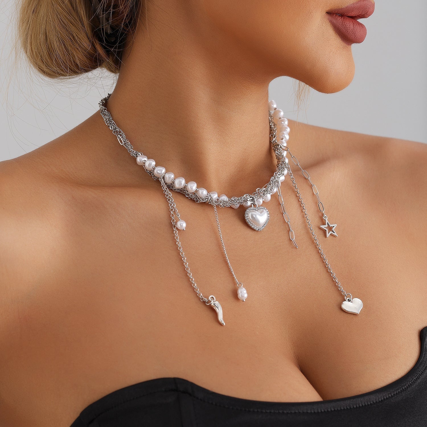 Multi-layer Heart Tassel Pearl Star Pendant Necklace Secondary image