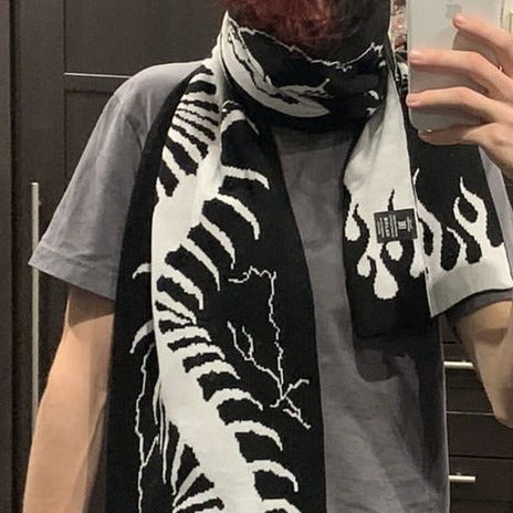 Dark Insect Reversible Jacquard Scarf Secondary image