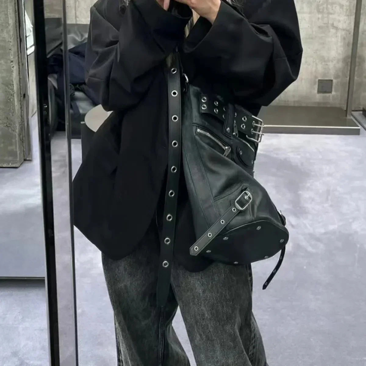 Gothic Rivets Big Volume Dark Metal Cool Motobiker Harajuku Chic Messenger Bag Secondary image