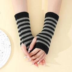 Gothic Striped Knitted Glove