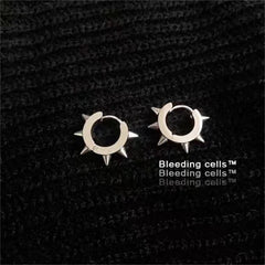 Vintage Black Dragon Claw Zinc Alloy Earring