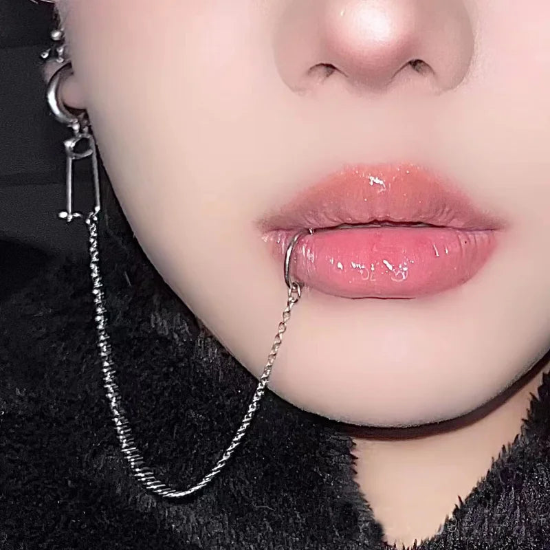 Chain-Linked Hinged Anime Lip Stud Main image