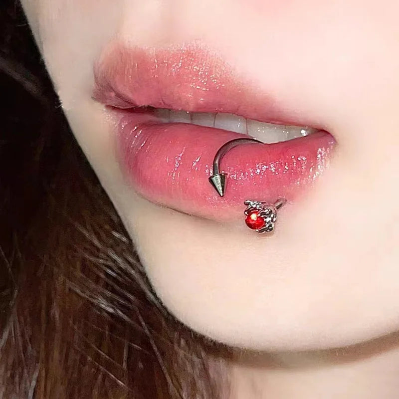 Dragon Claw Stone C-Bar Lip Stud Main image