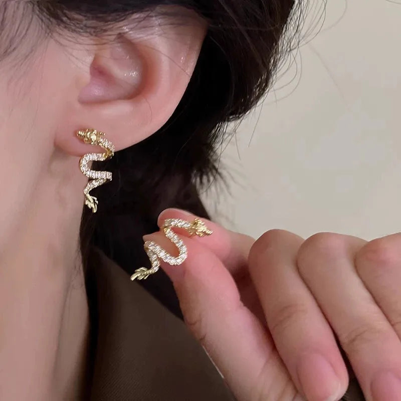 Gothic Dragon Wrap Retro Animal Stud Earring