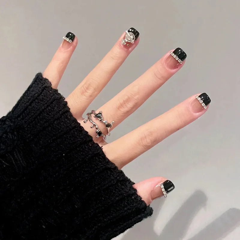 Thorns Love Heart Gothic Ring