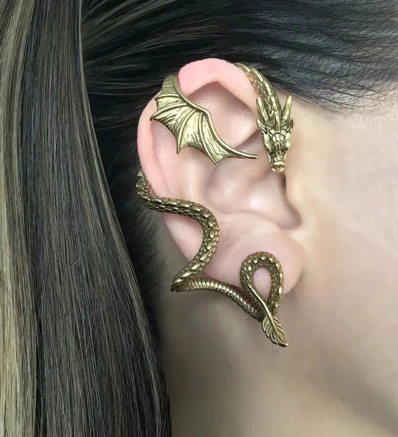 Gothic Dragon Wrap Retro Animal Stud Earring Main image
