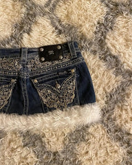 Wing Pocket Embroidered Short