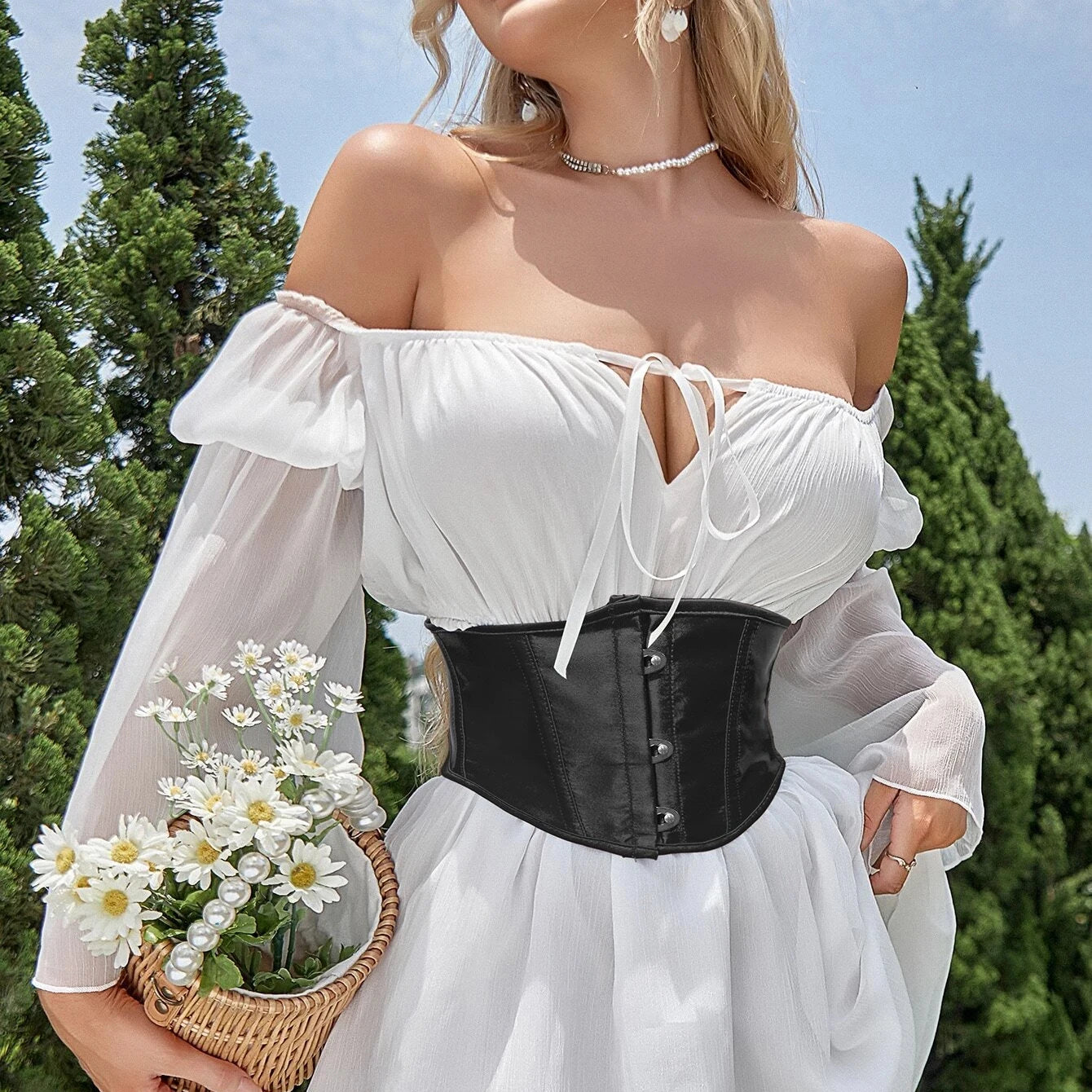 Short Torso Underbust Corset Secondary image