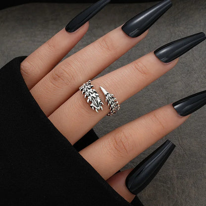 Thorns Love Heart Gothic Ring