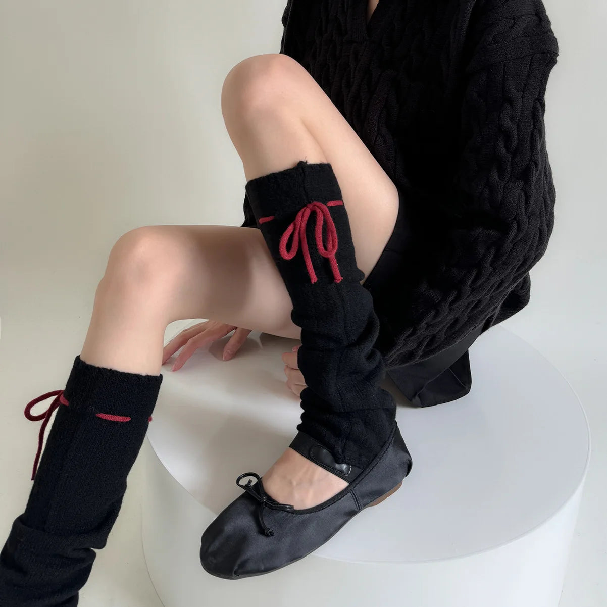 Gothic Bow Vintage Knit Wool Sock Main image