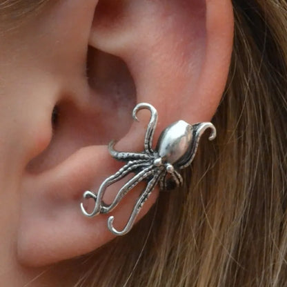 Vintage Black Dragon Claw Zinc Alloy Earring