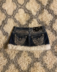 Wing Pocket Embroidered Short