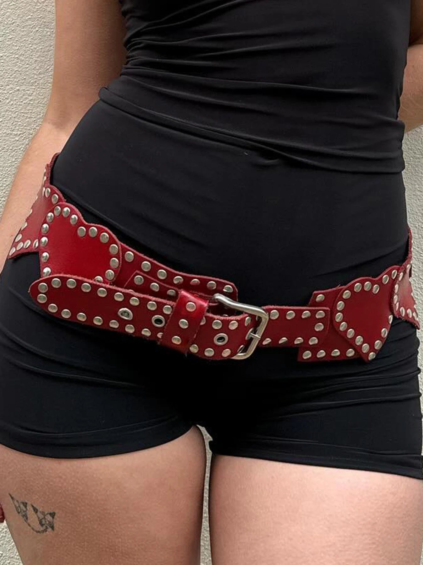 Rivet Gothic Heart-Shape PU Leather Belt Main image