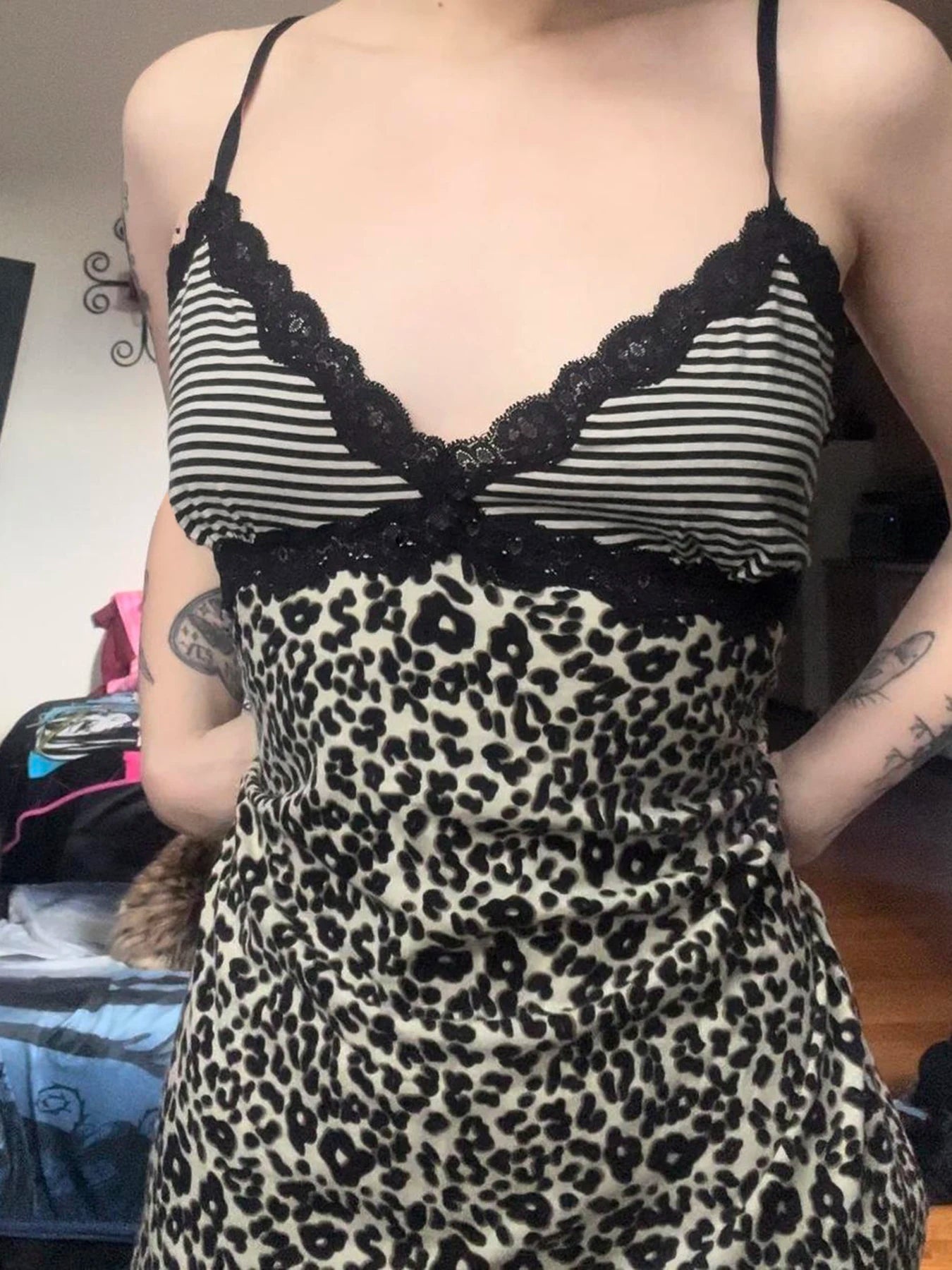 Striped Leopard Slim Backless Bow Crop Top Main image