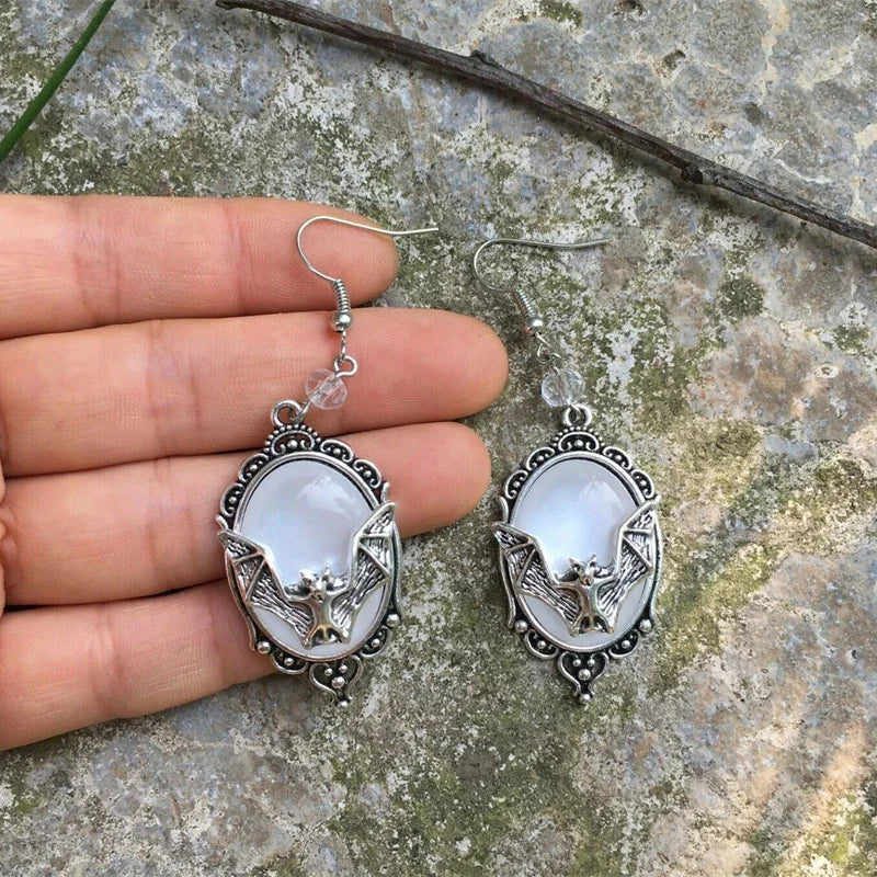 Gothic Vampire Bat Cameo Halloween Earring Main image
