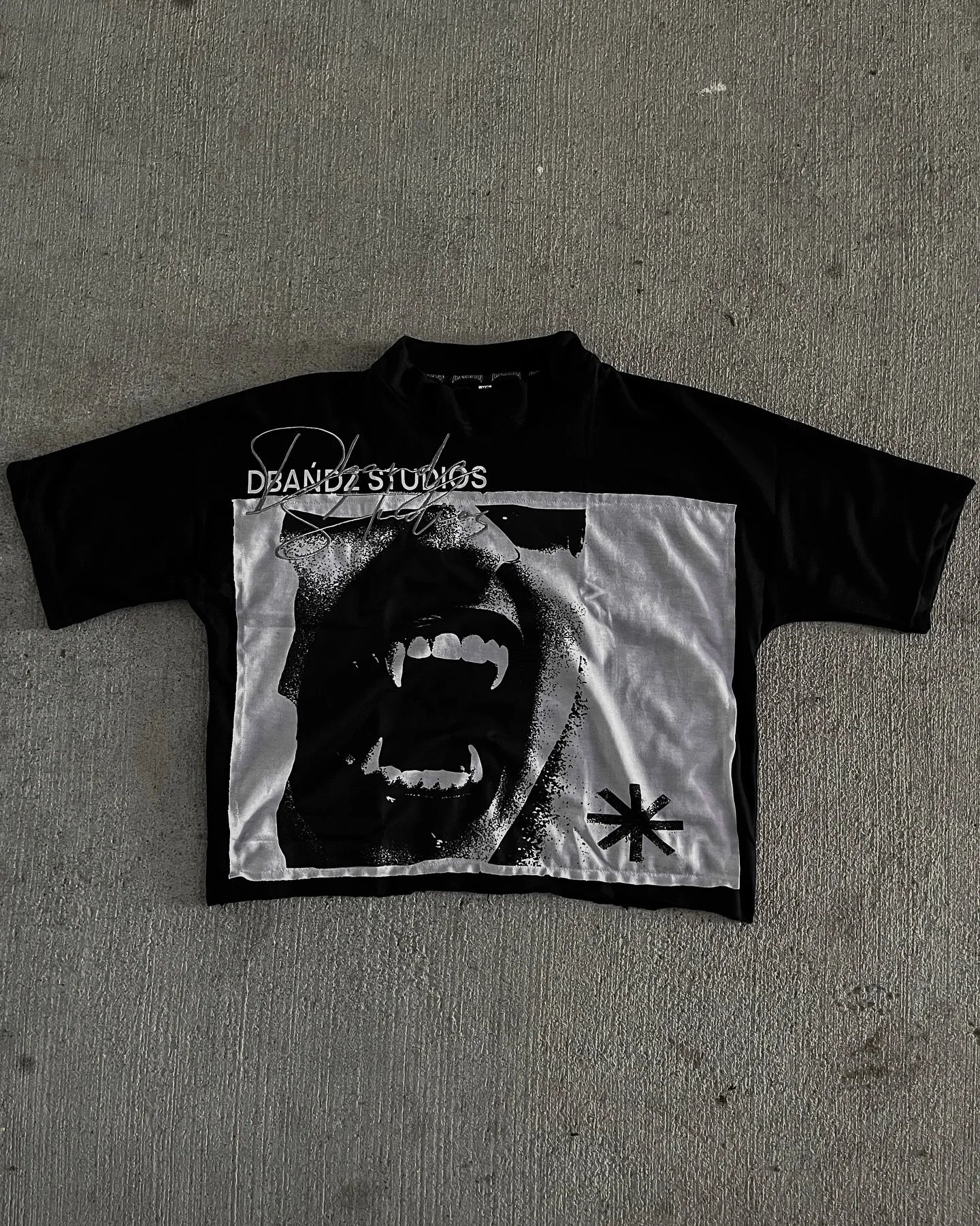 Retro Nightmare Graphic Cotton T-shirt Main image