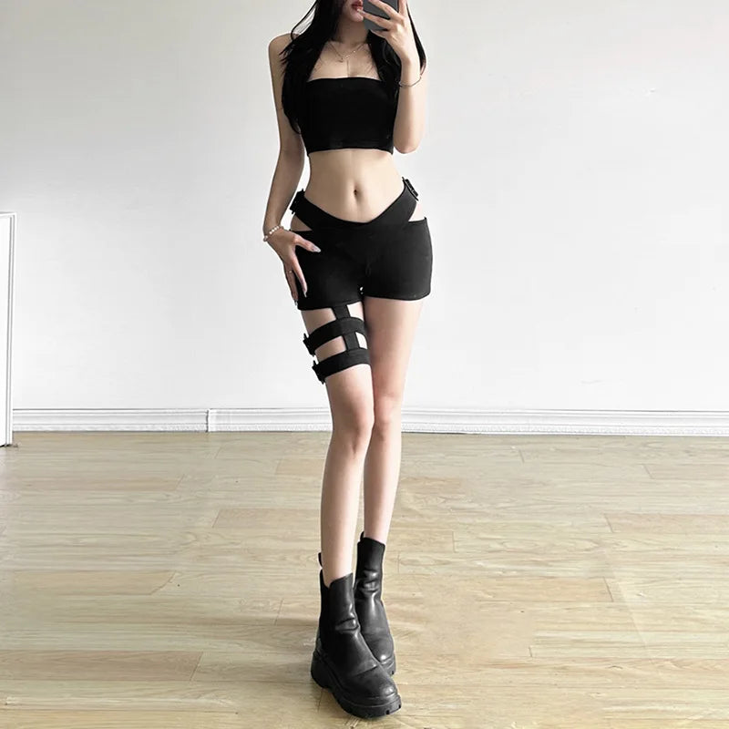 Baring Waist Elastic Black Short Main image