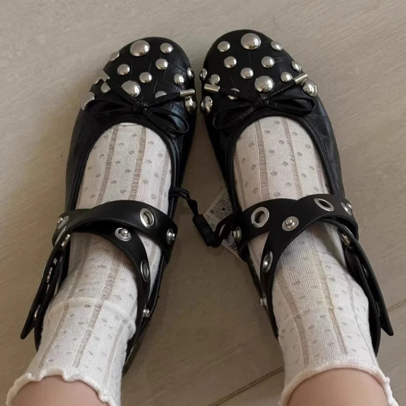 Vintage Rivet Metal Flats Casual Sneaker Flat