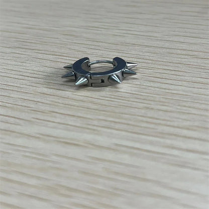 Vintage Black Dragon Claw Zinc Alloy Earring