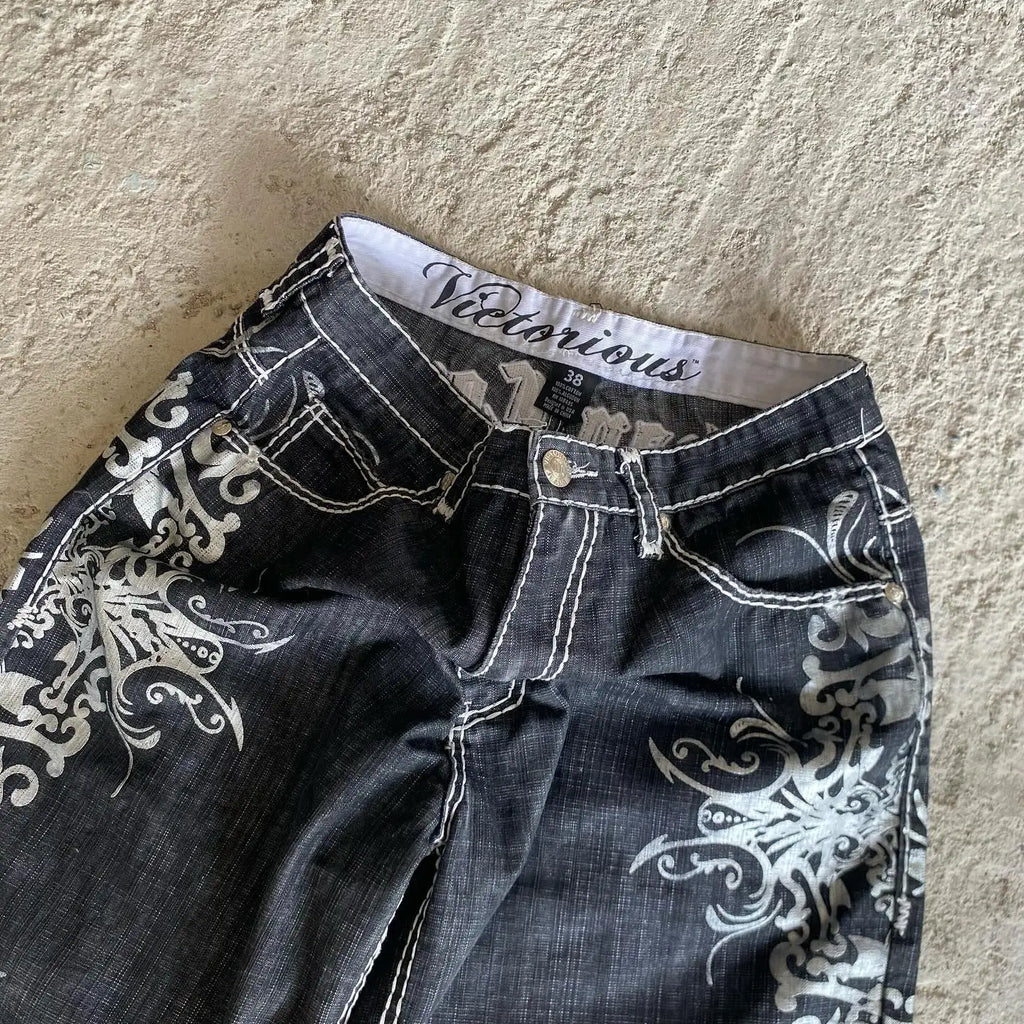 Cowboy Embroidered Loose Short