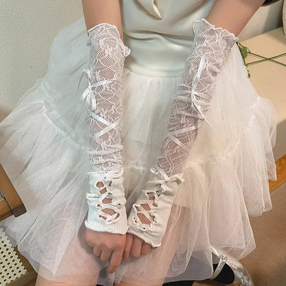 Gothic Lace Strapping Glove
