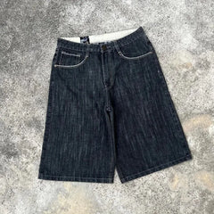 Wing Pattern Loose Short