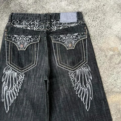 Wing Pattern Loose Short