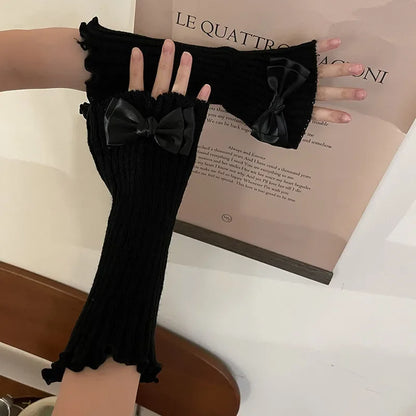 Gothic Knitted Bow Tie Glove