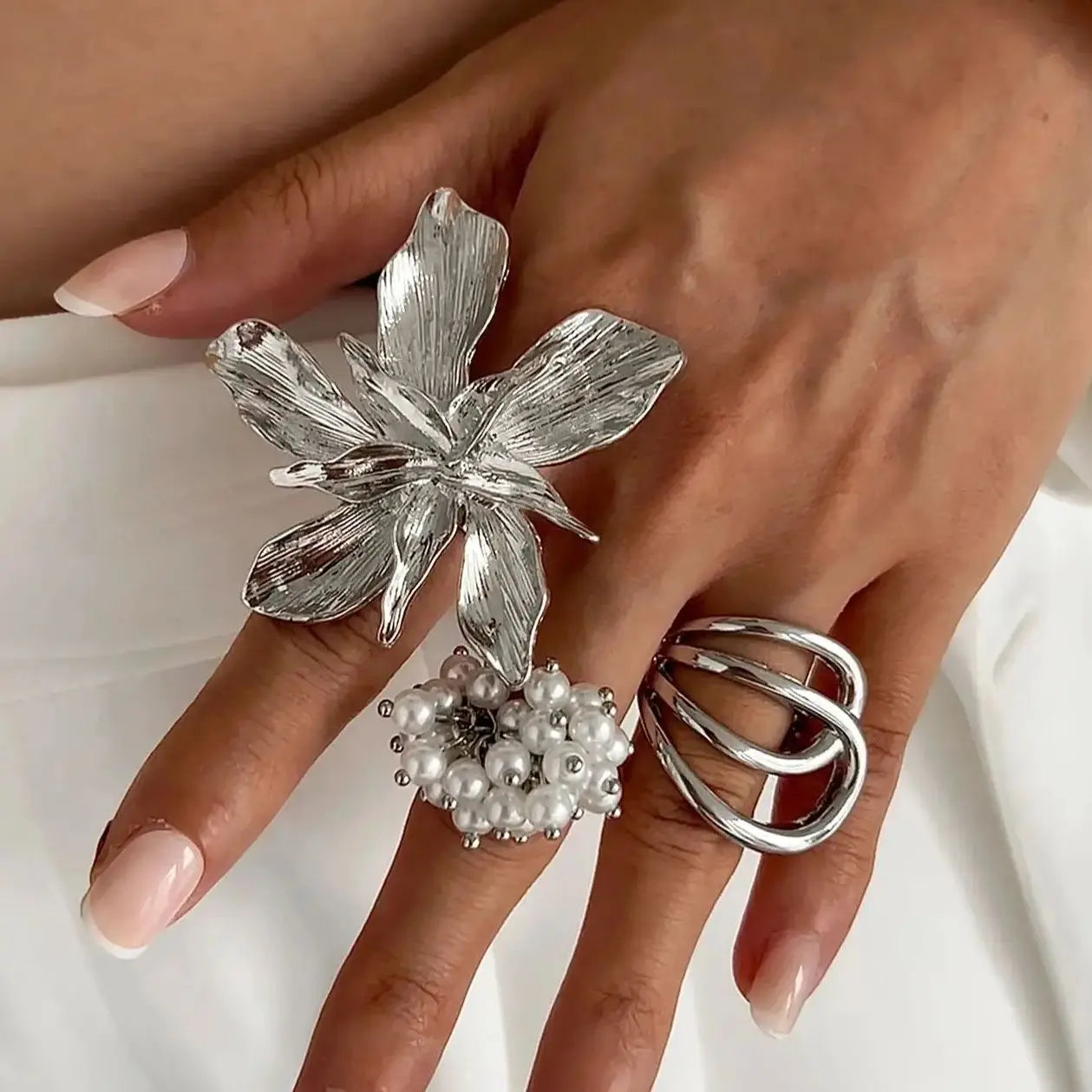 SHIXIN Vintage Silver Large Flower Gothic Ring Main image