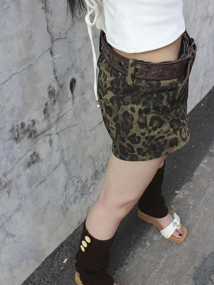 Rivet Lace-up Leather Short