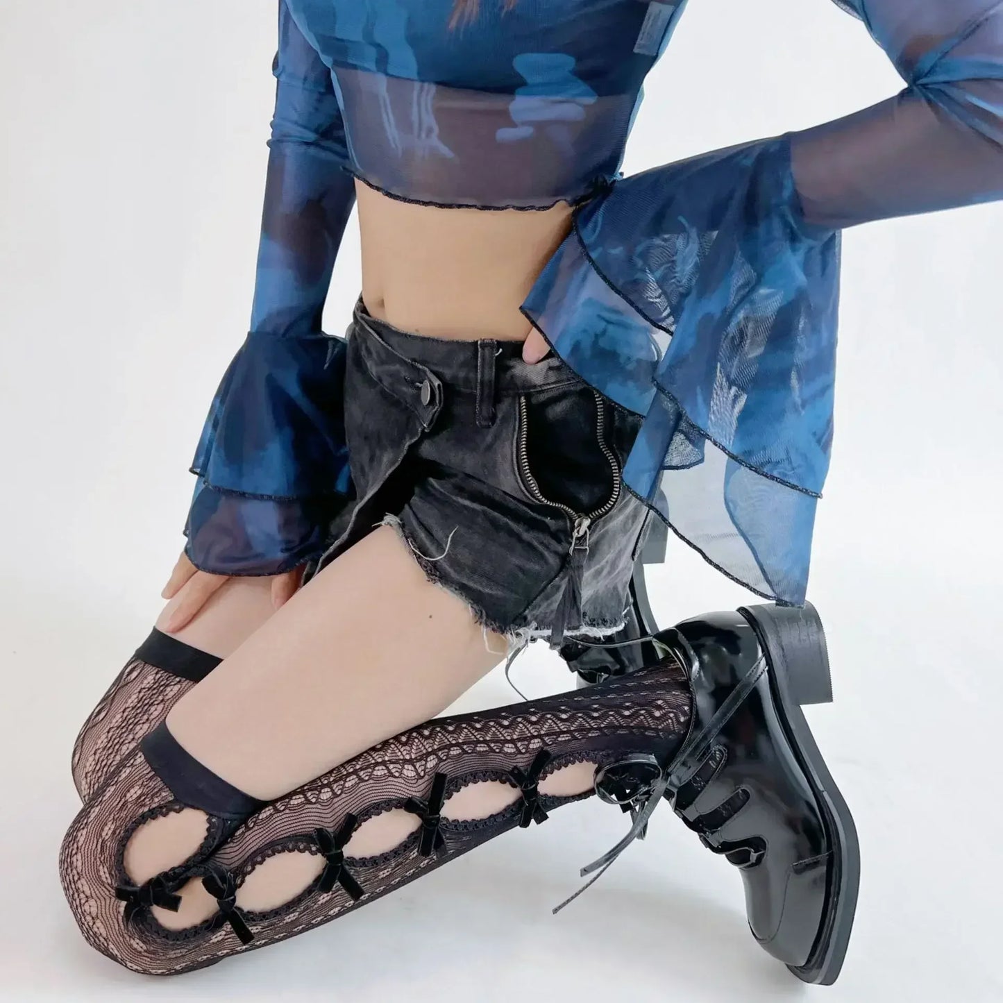 Gothic Bow Lace Glove