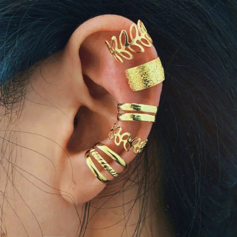 Vintage Gold Leaves Non-Piercing Clip Earring Main image