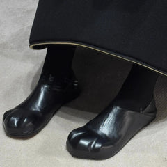 Square Toe Gothic Walking Sneaker