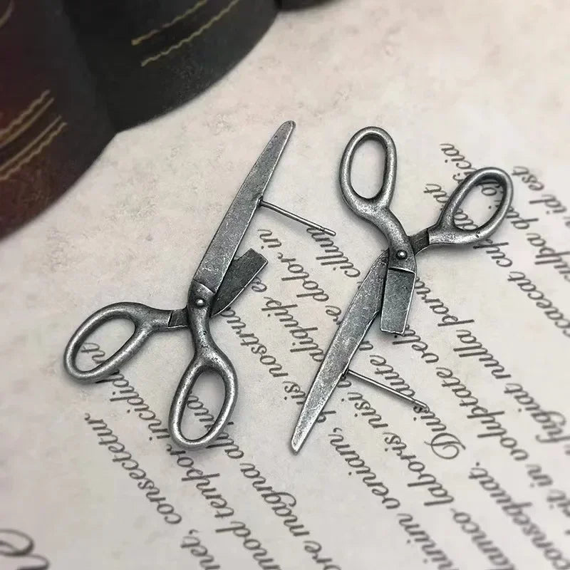 Punk Darts Chain Tassel Clip Stud Earring