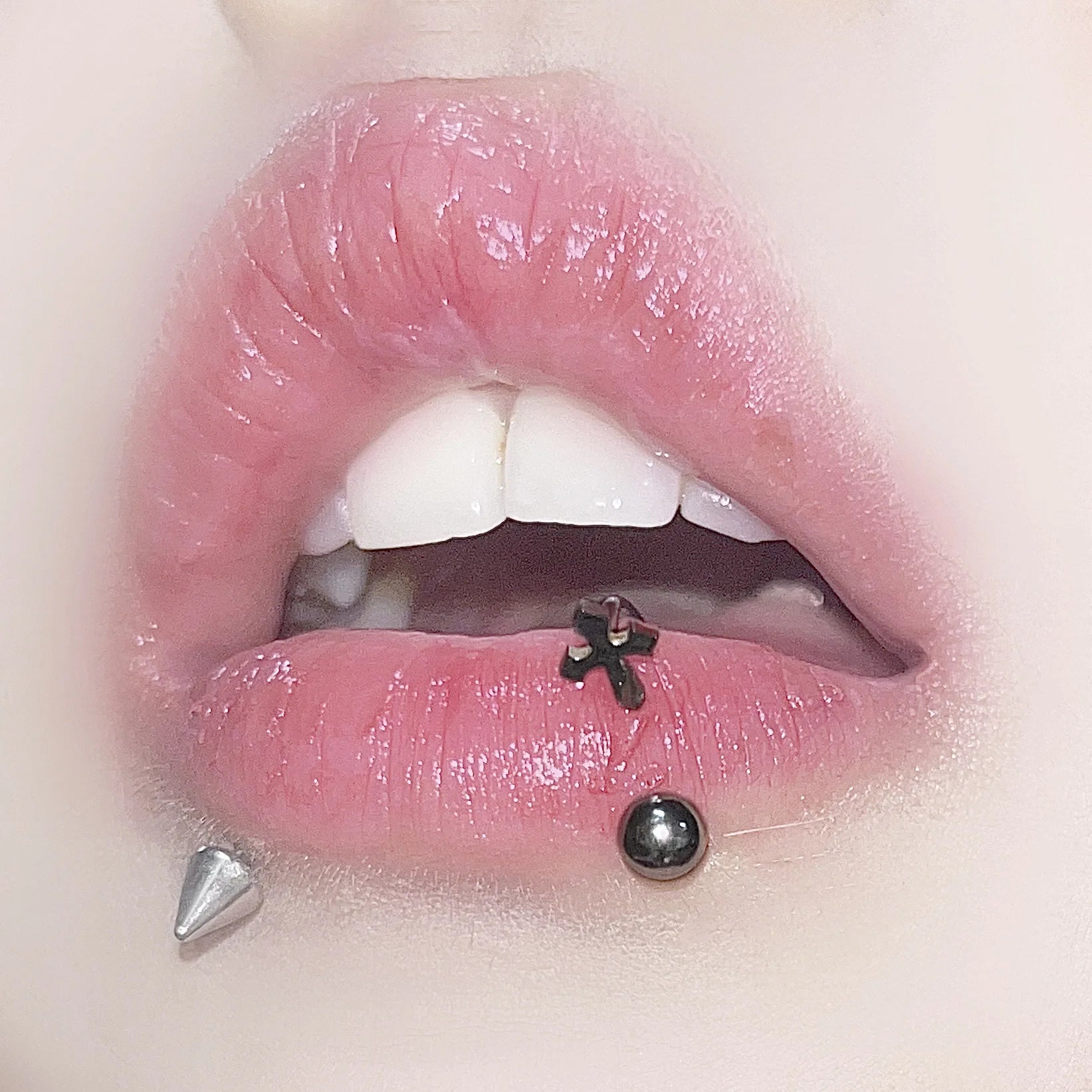 Star Cross C-Shaped Steel Lip Stud Main image