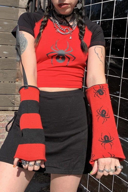 Spider Skull Crop T-Shirt with Detachable Sleeves Main image