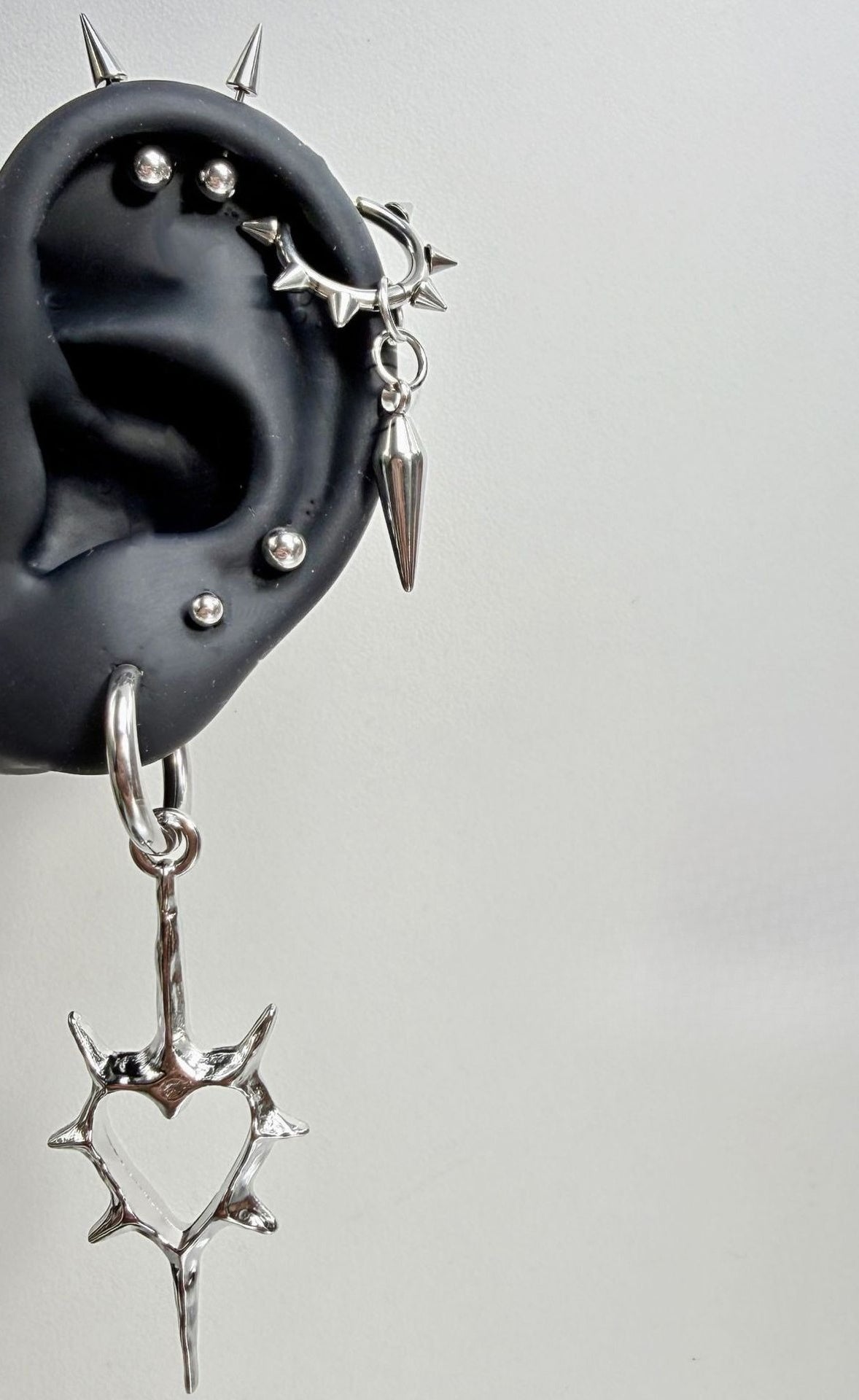 Gothic Thorn Heart Stud Earrings
