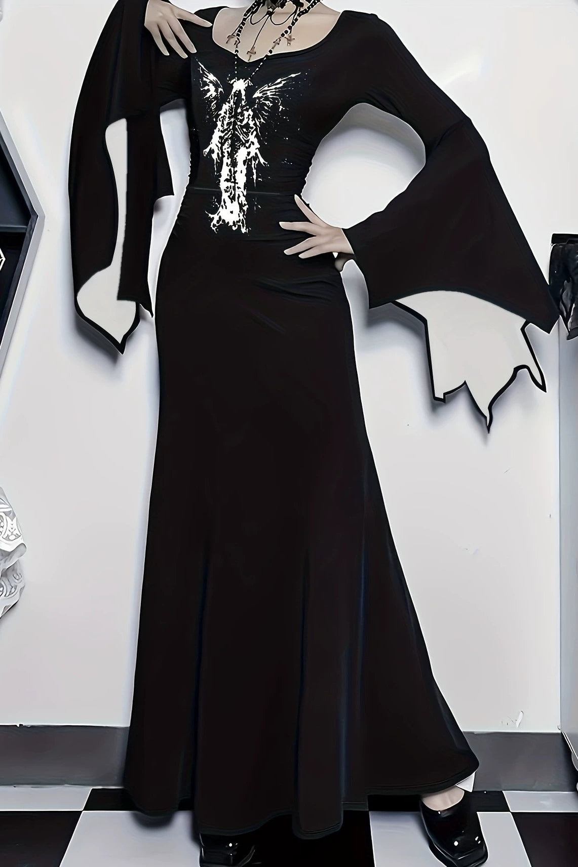 Batwing Cuff Graphic Maxi Dress
