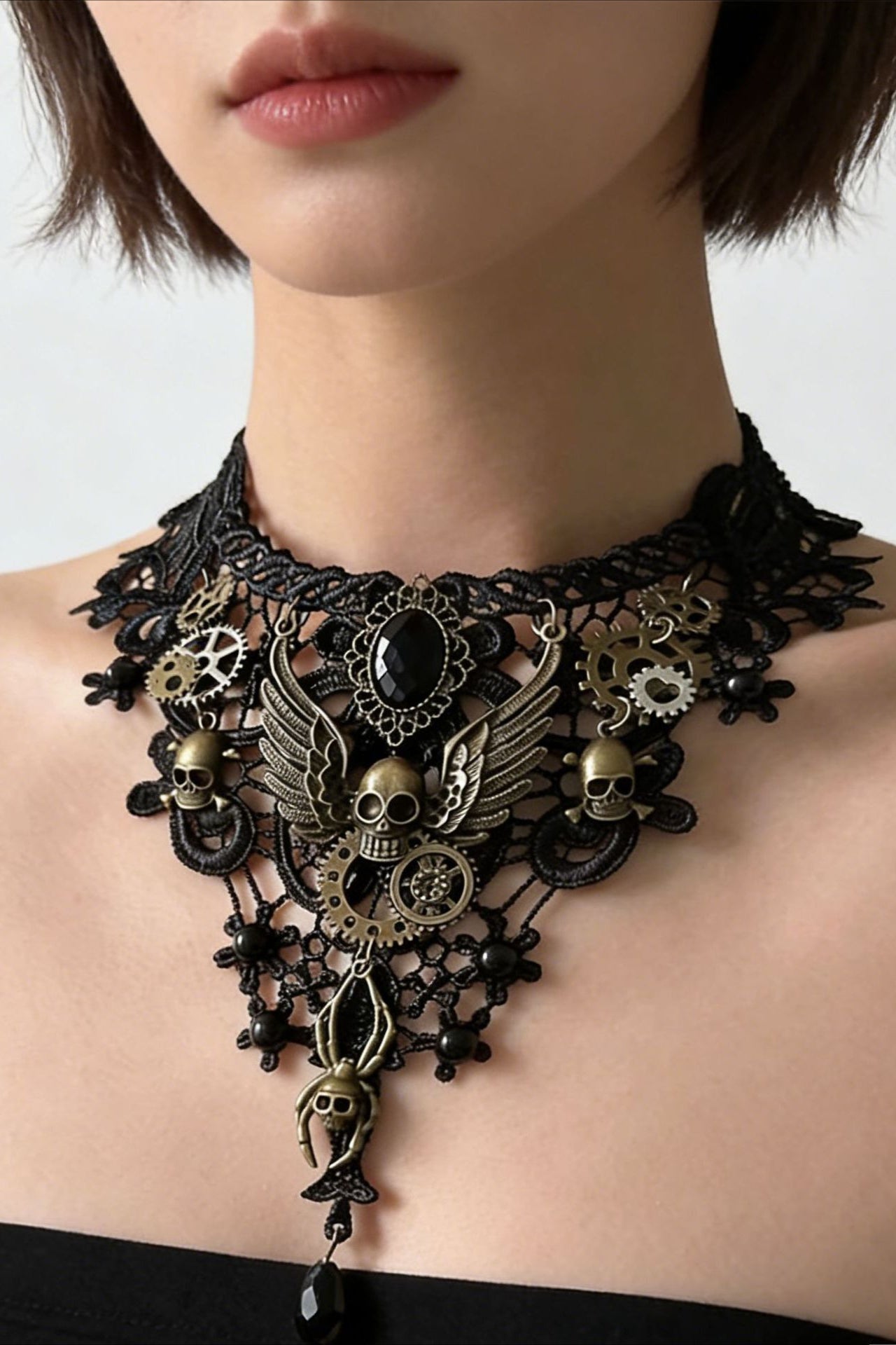Chic Oversized Lace Pendant Necklace