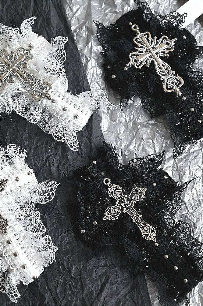 Gothic Dark Lace Bow & Cross Barrette Hair Accs Main image