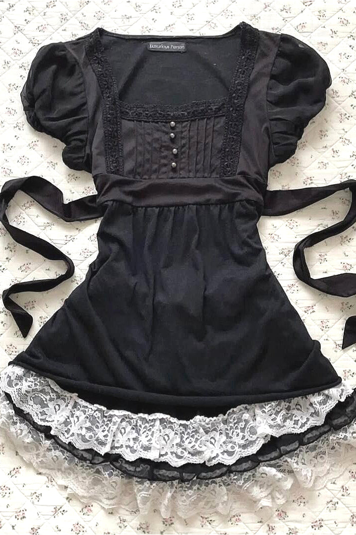 Vintage Puff Sleeve Lace Tie T-shirt